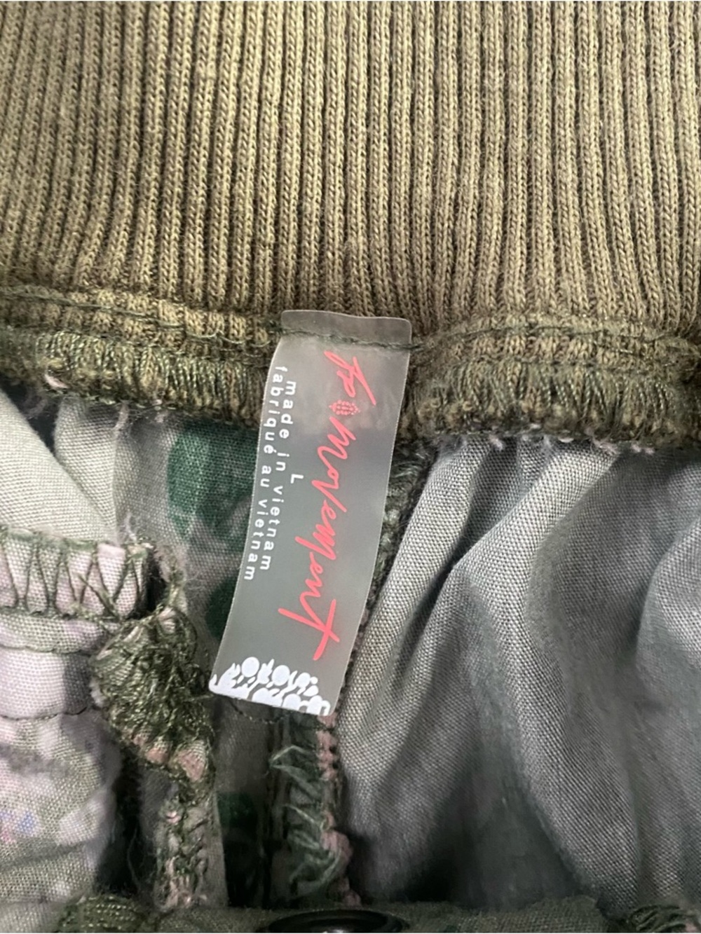 Free People Movement Printed Cargo Pants Large - Picture 2 of 7